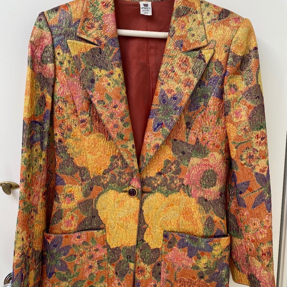 UNGARO VINTAGE CLASSIC GOLD WITH PURPLE AND RED SKIRT AND BLAZER LAPEL SUIT - Picture 1 of 10